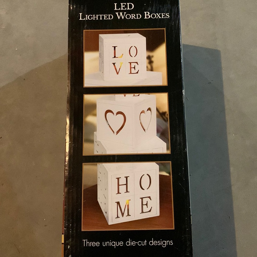 LED Lighted Word box